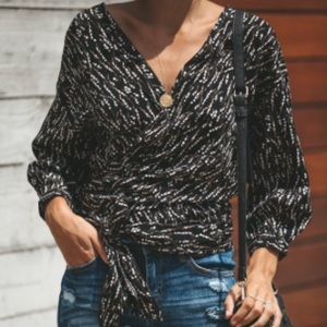 VICI collection Fawn Wrap top NWT